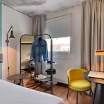 Ibis Hotel 2*