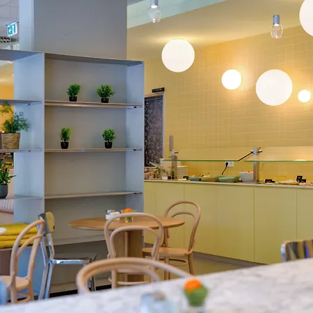 Ibis מלון 2*